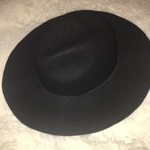 Black floppy hat